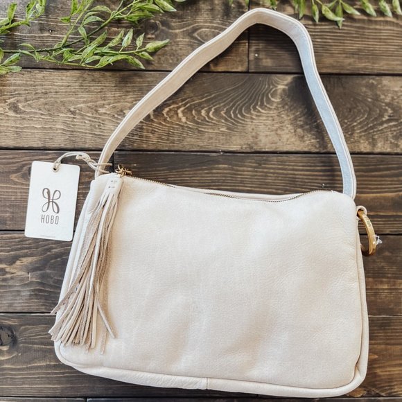 NWT New Hobo Hark Convertible Shoulder Bag Pebble